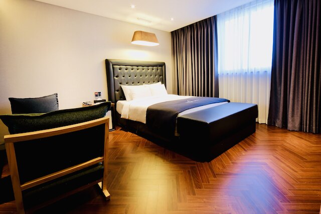 ゴールデン ビジネス ホテル