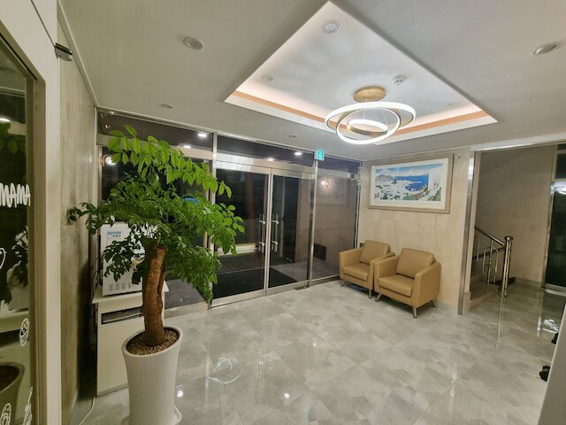 トレヴィ ホテル