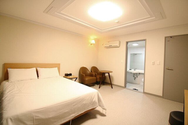 トレヴィ ホテル