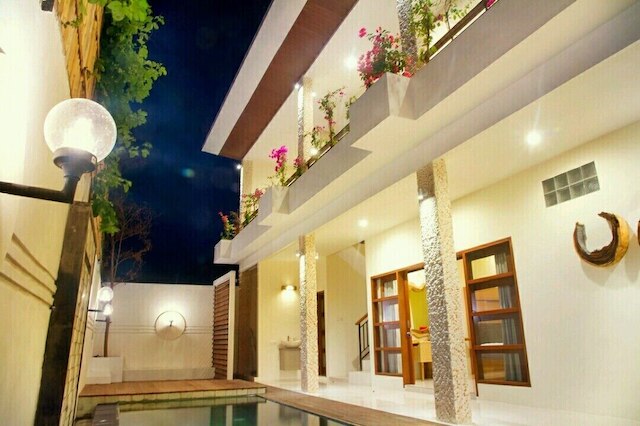 ヴィラ ポエトラ バランガン