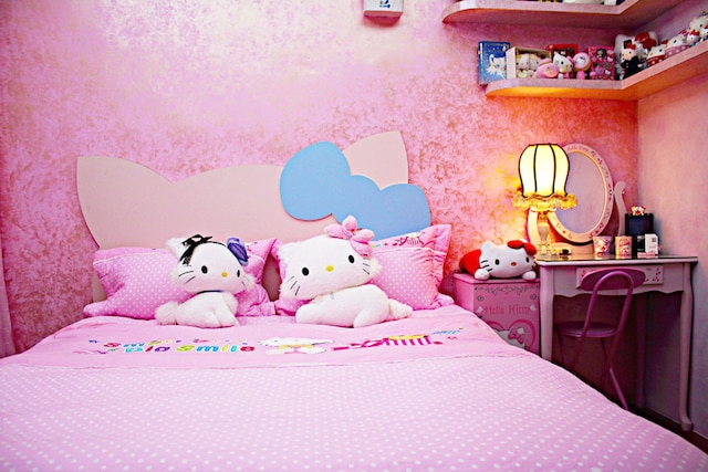 3D サンフラワー エンボスド B&B (太陽花 3D 浮雕民宿)