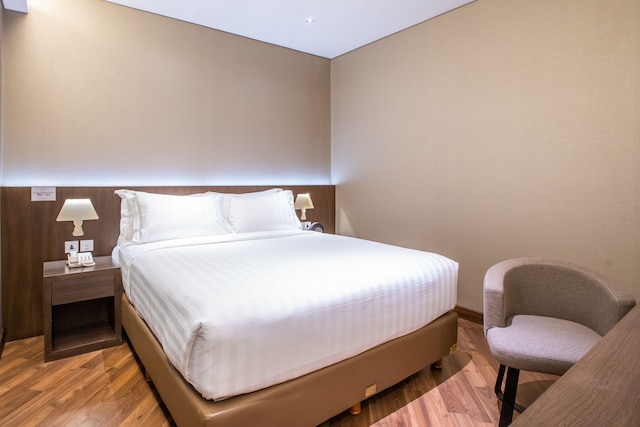 アシュリー ワヒド ハシム ジャカルタ