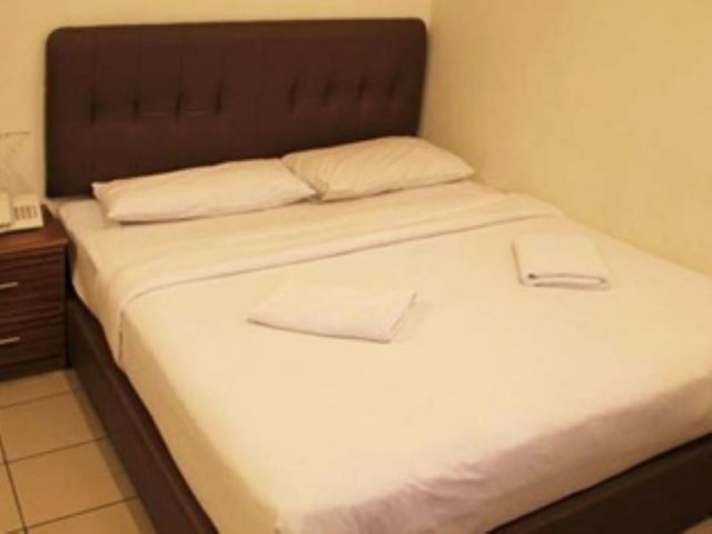 ワン ホテル サドン ジャヤ