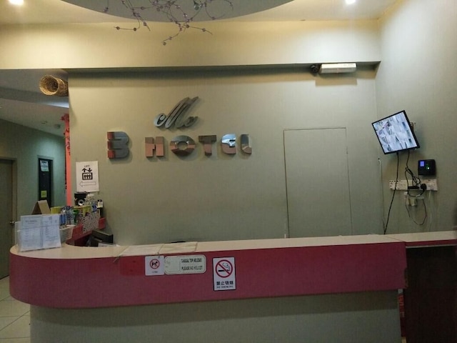 ワン ホテル サドン ジャヤ