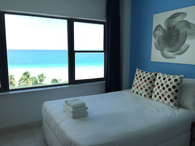 カサブランカ バイ デザイン スイーツ マイアミ