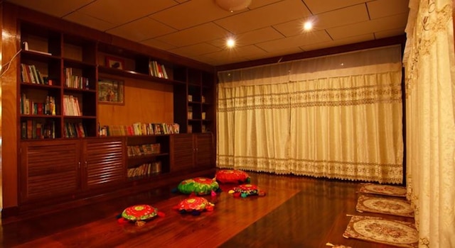 シェモア ハンディクラフト & ホームステイ