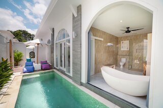 ディクブ バリ ヴィラ アンド スイート