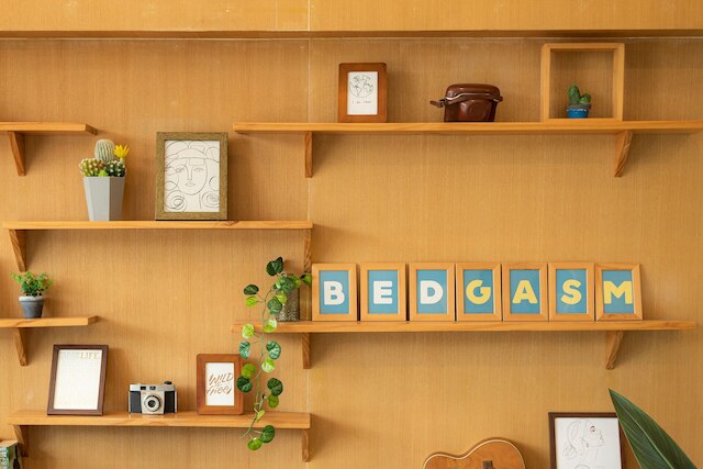 BEDGASMホテル x カフェ at ニマン