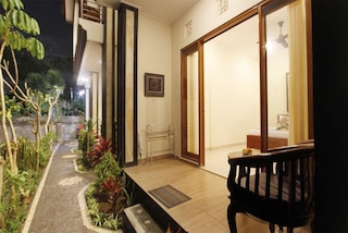 ポンドック スナリ ウブド