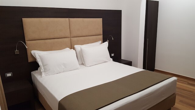 ウナ フィネストラ ス モンティ