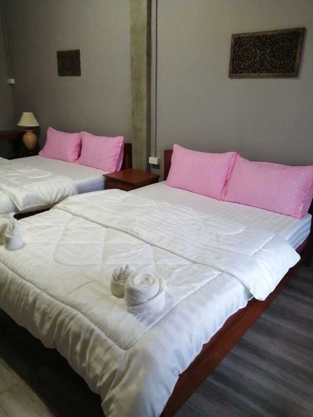 ヨティン ゲスト ハウス