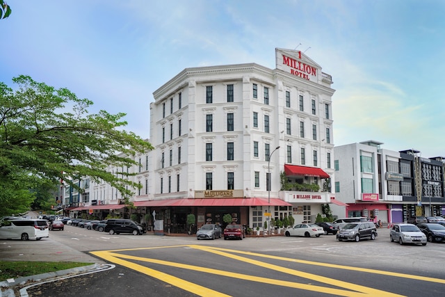 1 ミリオン ホテル