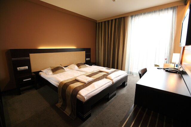 ホテル ドルフィン