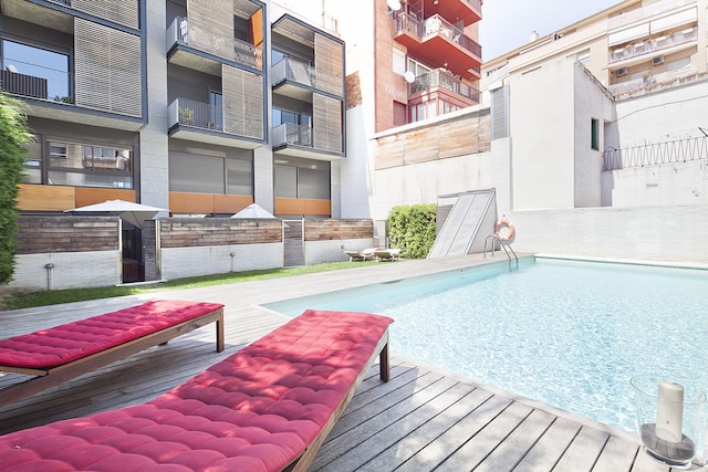 MSB プール ウィズ テラス