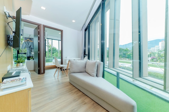 ポーズ アンド プレイ ホテル