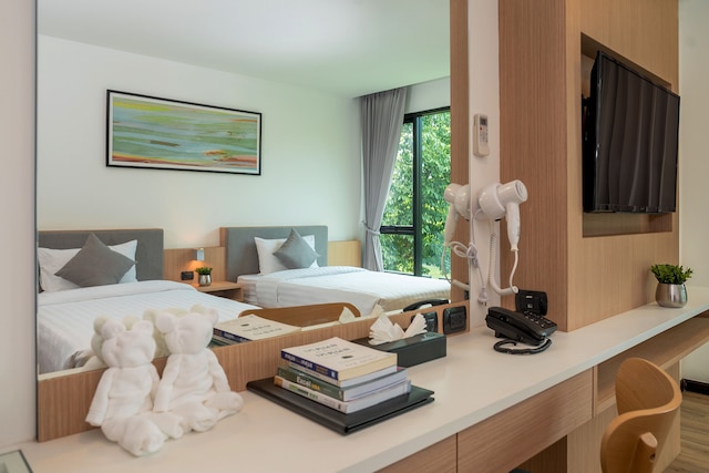 ポーズ アンド プレイ ホテル