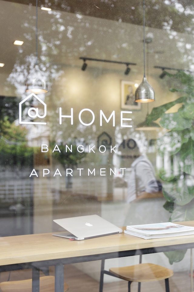 アット ホーム レジデンス