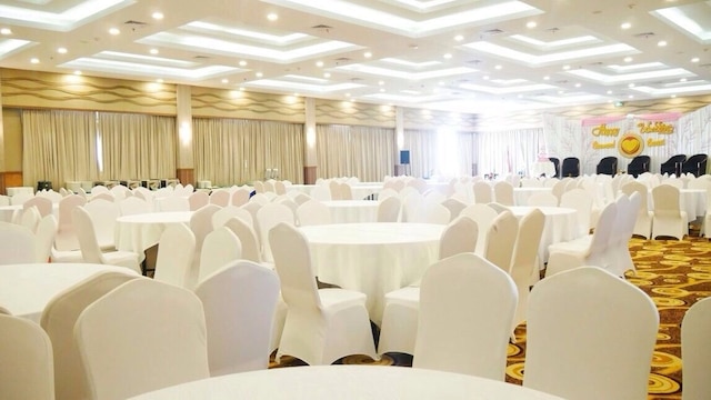 ザ ゴールデン ベイ ホテル バタム