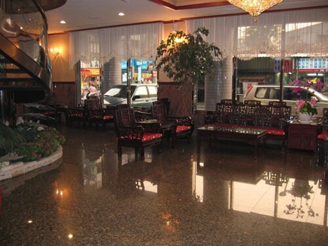 ノーブル ホテル (名貴大飯店)