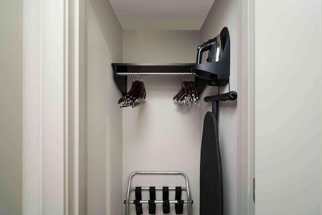 ホームウッド スイーツ バイ ヒルトン ボストン ローガン エアポート チェルシー