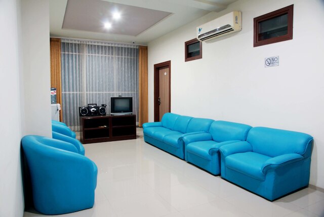 レッドドアーズ アット パンリマ スディルマン