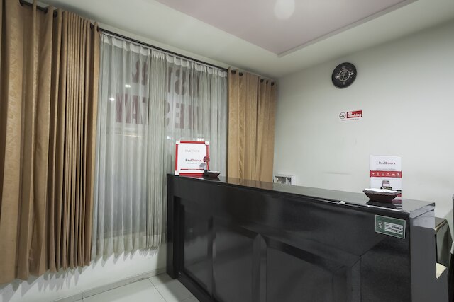 レッドドアーズ アット パンリマ スディルマン