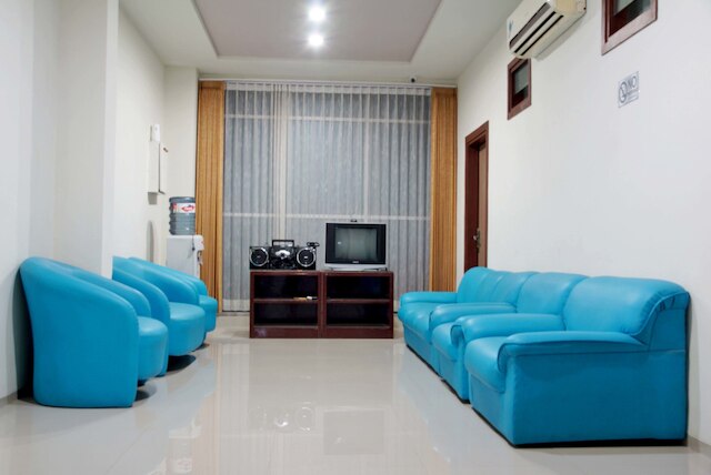 レッドドアーズ アット パンリマ スディルマン