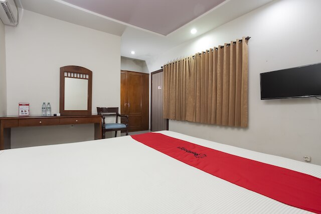 レッドドアーズ アット パンリマ スディルマン