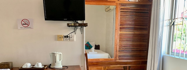 ザ ワン バイ ニカ