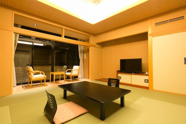 フォレストリゾート ゆがわら 水の香里