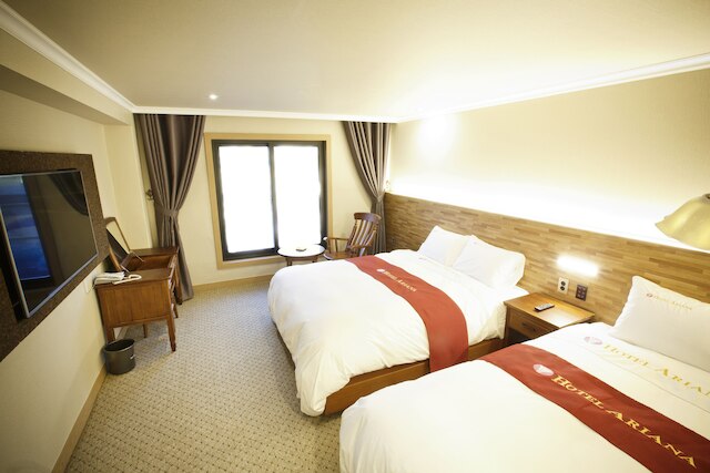 アリアナ ホテル