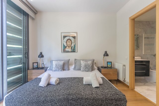 MSB ルーフトップ プール シティ センター