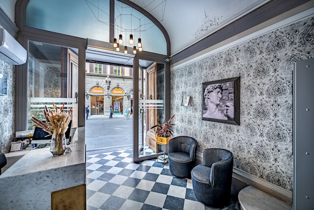 マルテッリ 6 スイーツ アンド アパートメンツ