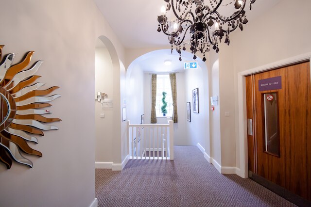 OYO  ザ アーチ ウェンブリー スタジアム