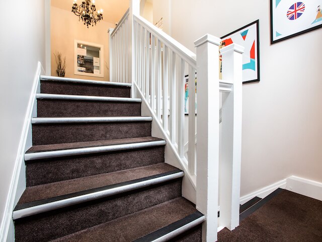 OYO  ザ アーチ ウェンブリー スタジアム