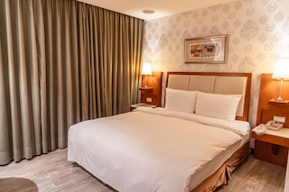 エレガンス ホテル台北 (高雅賓館)