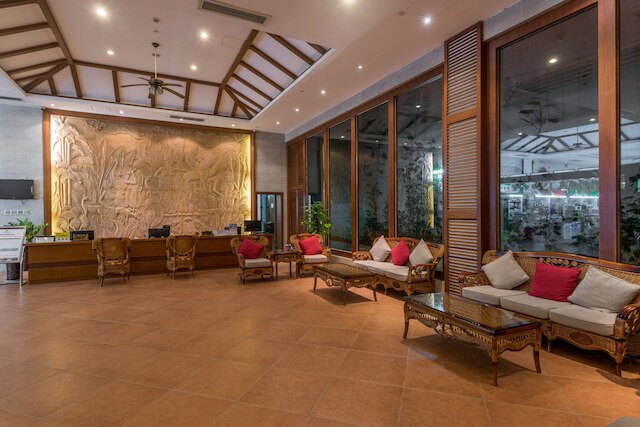 ジンジャン バオホン ホテル (別館) (三亞寶宏大酒店副樓)