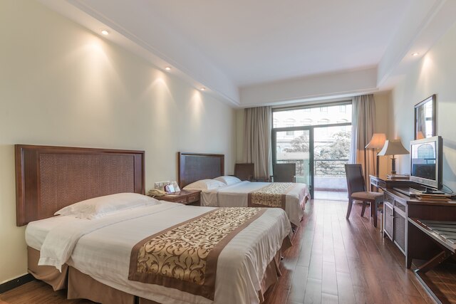 ジンジャン バオホン ホテル (別館) (三亞寶宏大酒店副樓)