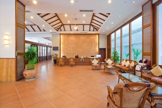 ジンジャン バオホン ホテル (別館) (三亞寶宏大酒店副樓)