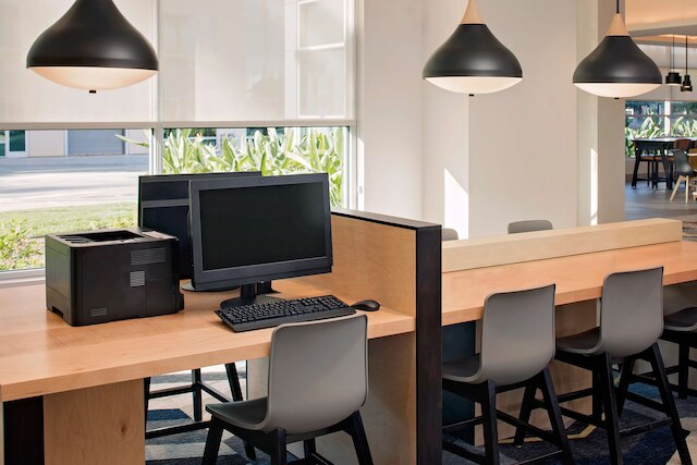 ハイアット ハウス アーバイン / ジョン ウェイン エアポート