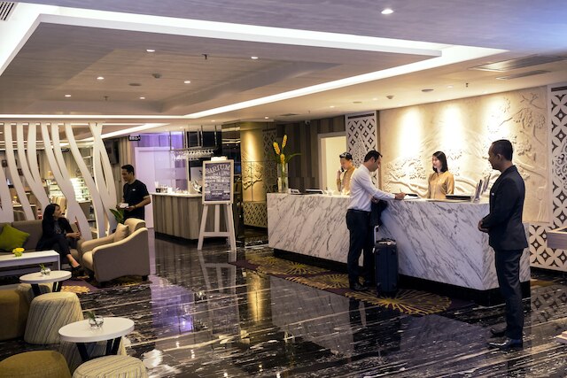 プラチナム アジスチプト ホテル & カンファレンス