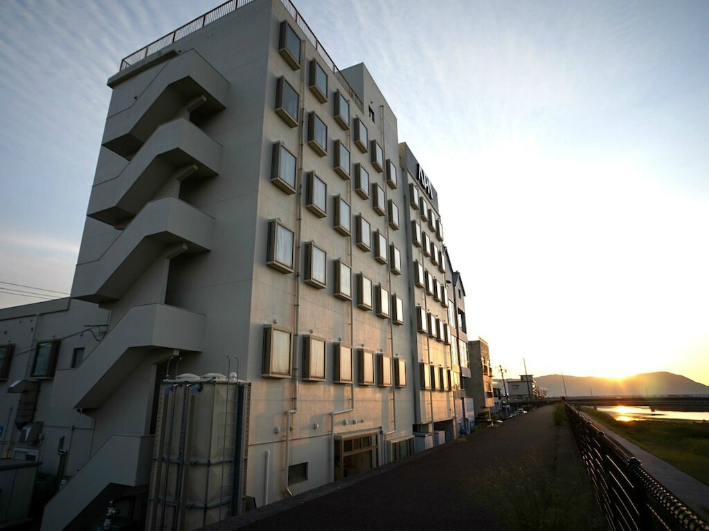 アパホテル〈宮崎延岡駅南〉