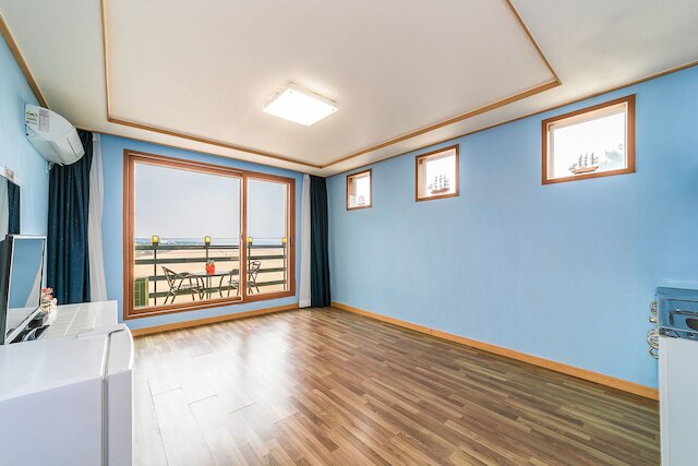 エルマー コンドテル