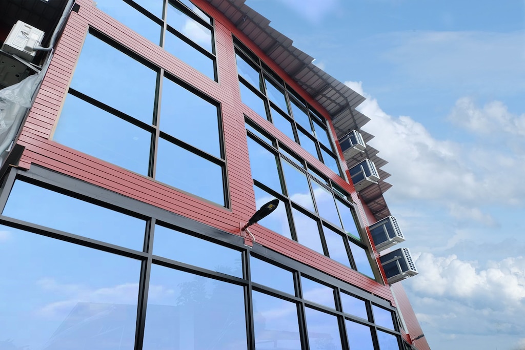 5.A プラス デラックス ホテル