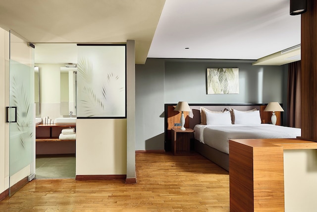 パーク ホテル & スパ