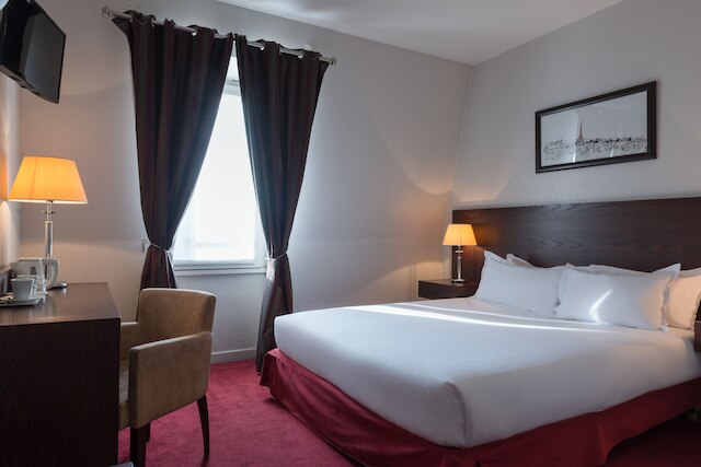 イビス スタイルズ ブール ラ レーヌ