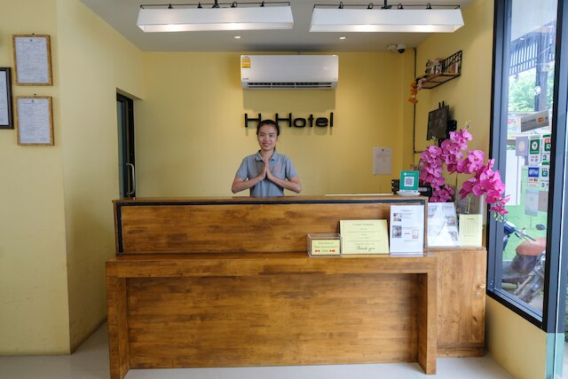 H ホテル フレージング