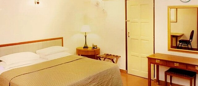 ロータス ファミリー ホテルメダン トゥアンク