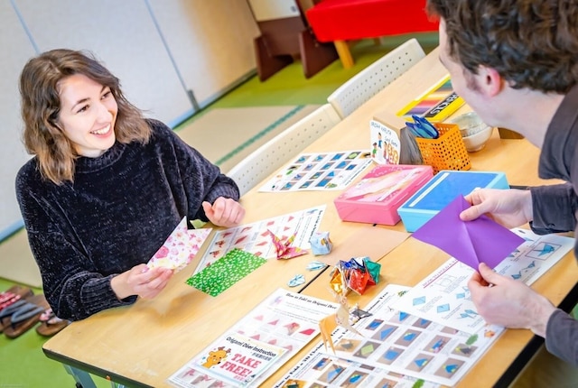 奈良県外国人観光客交流館 (奈良県猿沢イン)