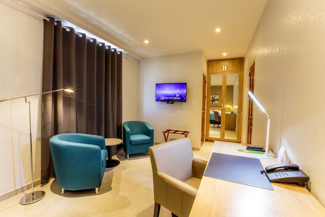 Q イン ブティック ホテル